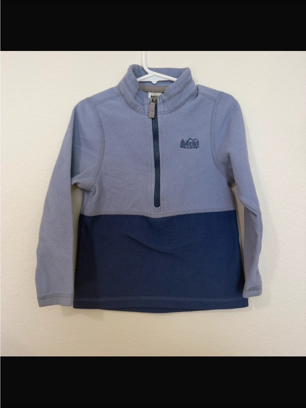 REI Kids Two-Tone Half-Zip Fleece Pullover - Light Blue & Navy size 4-5 toddler